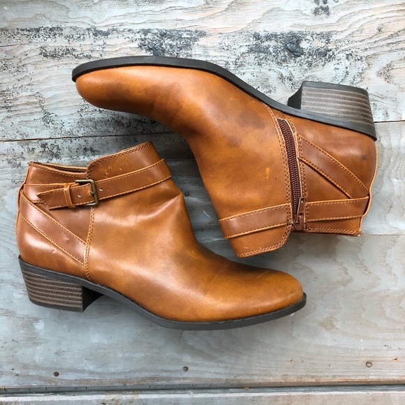 American Eagle Outfitters Shoes - American Eagle brown ankle booties